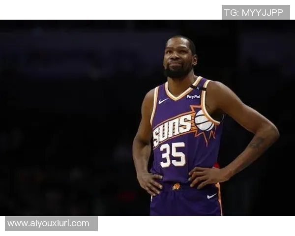 乌度卡强调杜兰特在年轻球队中应更积极发声以引领队友成长