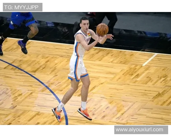 马祖拉称怀特攻防两端始终保持一致努力与能量展现出色表现